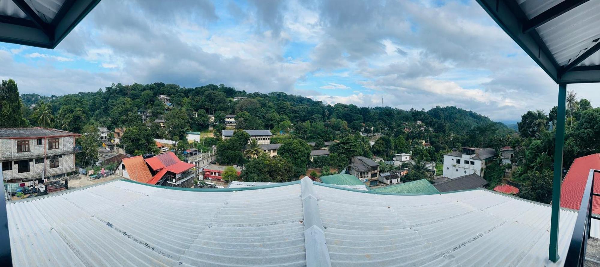 The Sky Tents Kandy Eksteriør billede