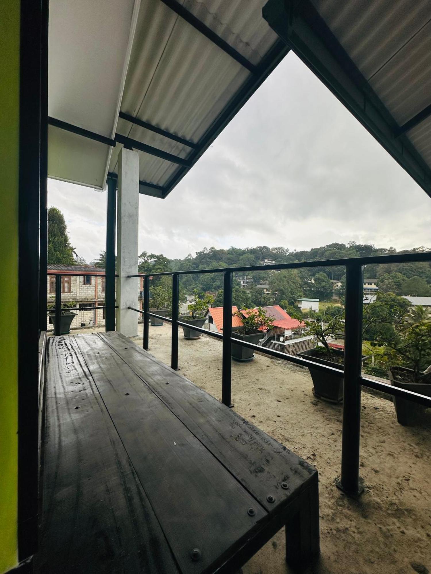 The Sky Tents Kandy Eksteriør billede