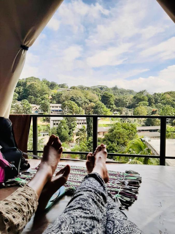 The Sky Tents Kandy Eksteriør billede